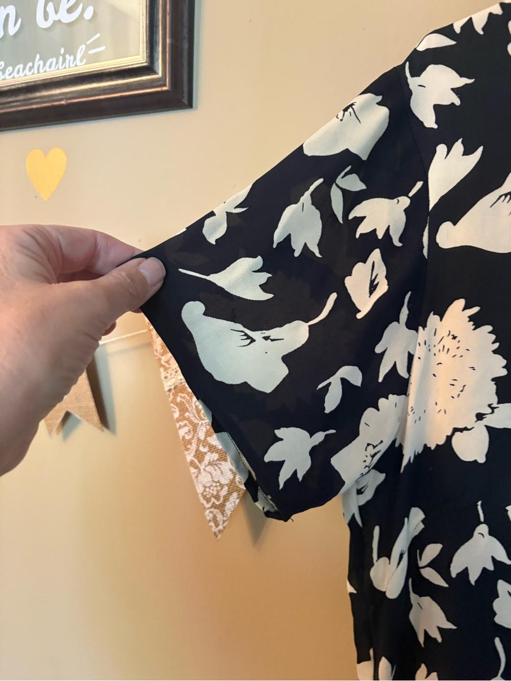 Galinda 100% Pure Silk Vintage Dress - Picture 5 of 9